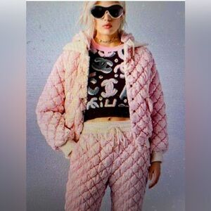 Host Pick 🎉NWT CHANEL COCO Neige Padded Quilted Apres Ski Jogger Pants